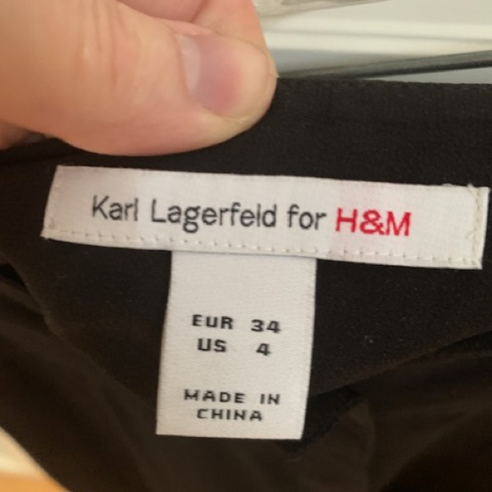 Karl Lagerfeld for H&M black pleated buttoned skirt, NEW, size 34/US 4 - Picture 4 of 6
